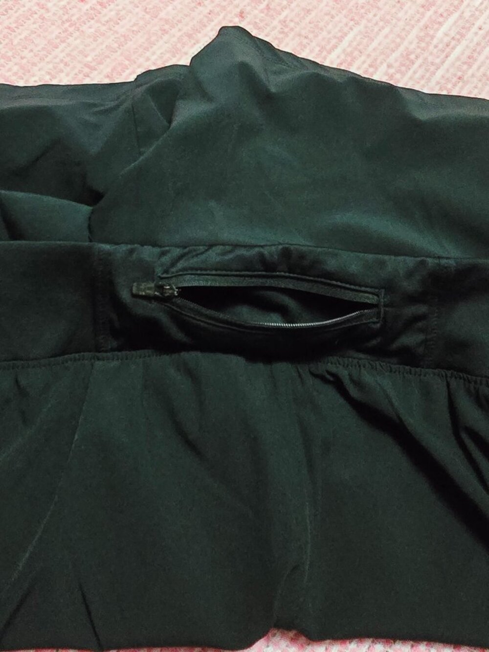 EUC Under Armour Women's Black Running Shorts Built-In Panties Fitted Large Poly - Picture 7 of 13